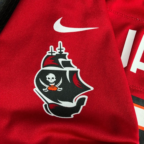 Johnson Nike Buccaneers Jersey - Picture 3 of 6